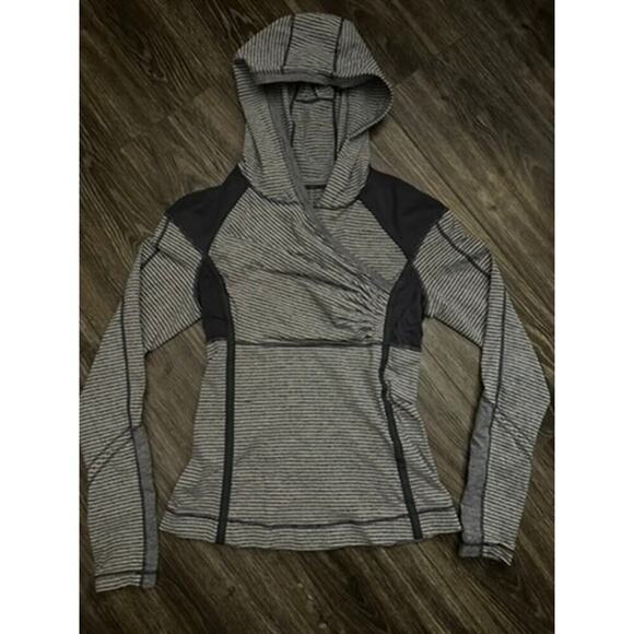 LULULEMON Gray Striped Run For Your Life Hoodie Pullover Sz 6 - Picture 1 of 6